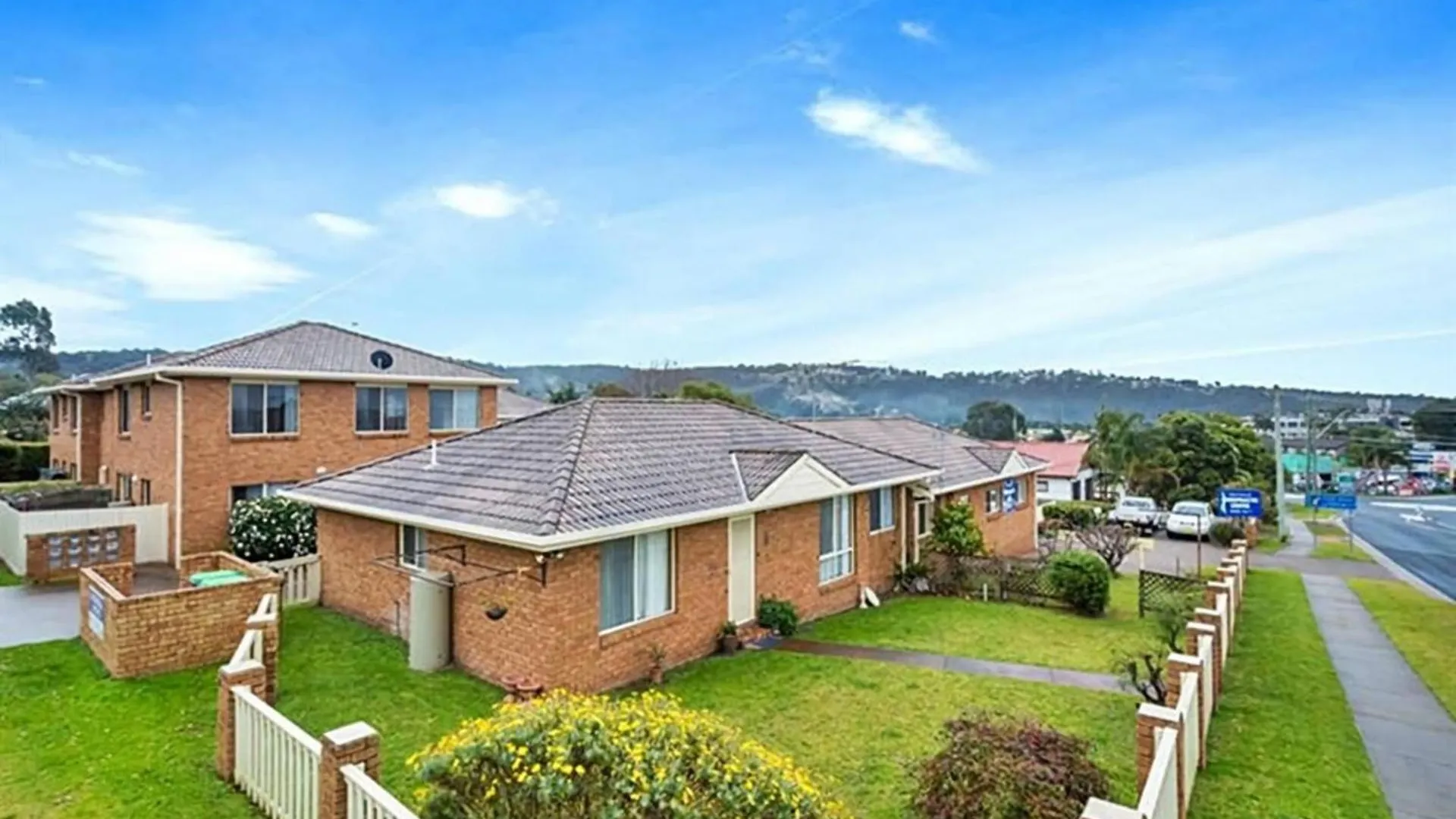 Allara 1 Merimbula 0*,  Australia